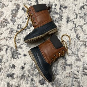 Gap winter boots